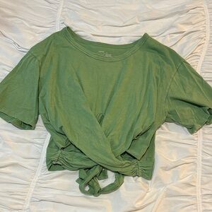 Aerie short sleeve women’s top large criss cross cropped style with bow tie back